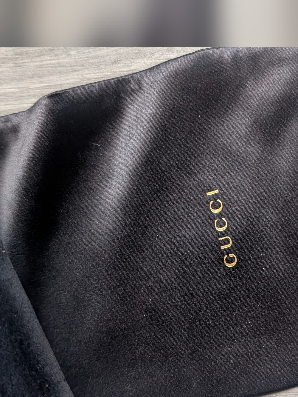 GUCCI Velvet Sunglass Case + Dust Bag 🖤🖤 - Picture 2 of 5